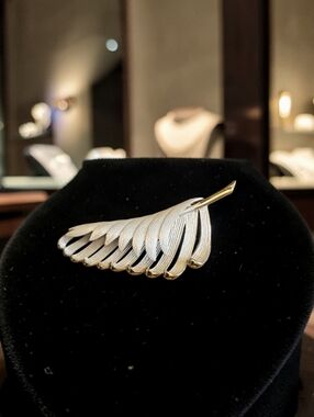 Vintage Silver White  Gold Enamel Large Curved Leaf Brooch Pin 4" Signed Lisa